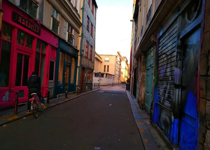 Appartamento Au Rdc Centre Historique *